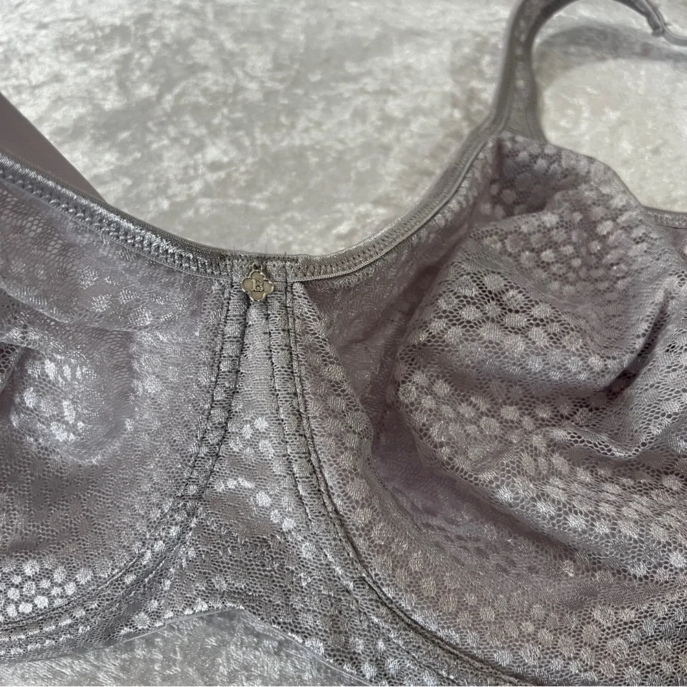 Breezies Underwire Diamond Shimmer Unlined Support Bra Plus Size 48DDD Gray Grey - Picture 7 of 9